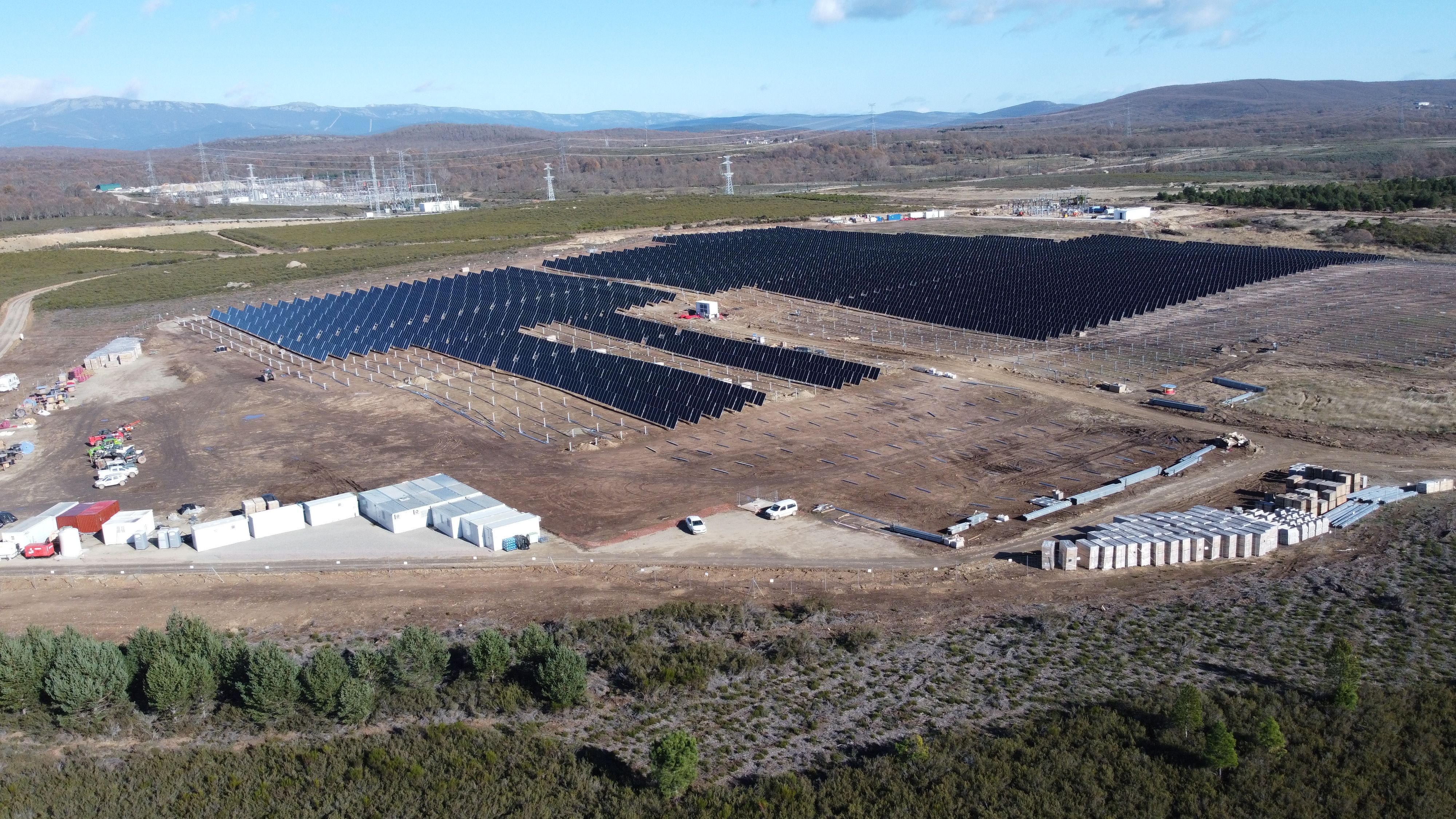 Alertan sobre la devastación ecológica en Sanabria por un megaparque fotovoltaico en plena Reserva de la Biosfera