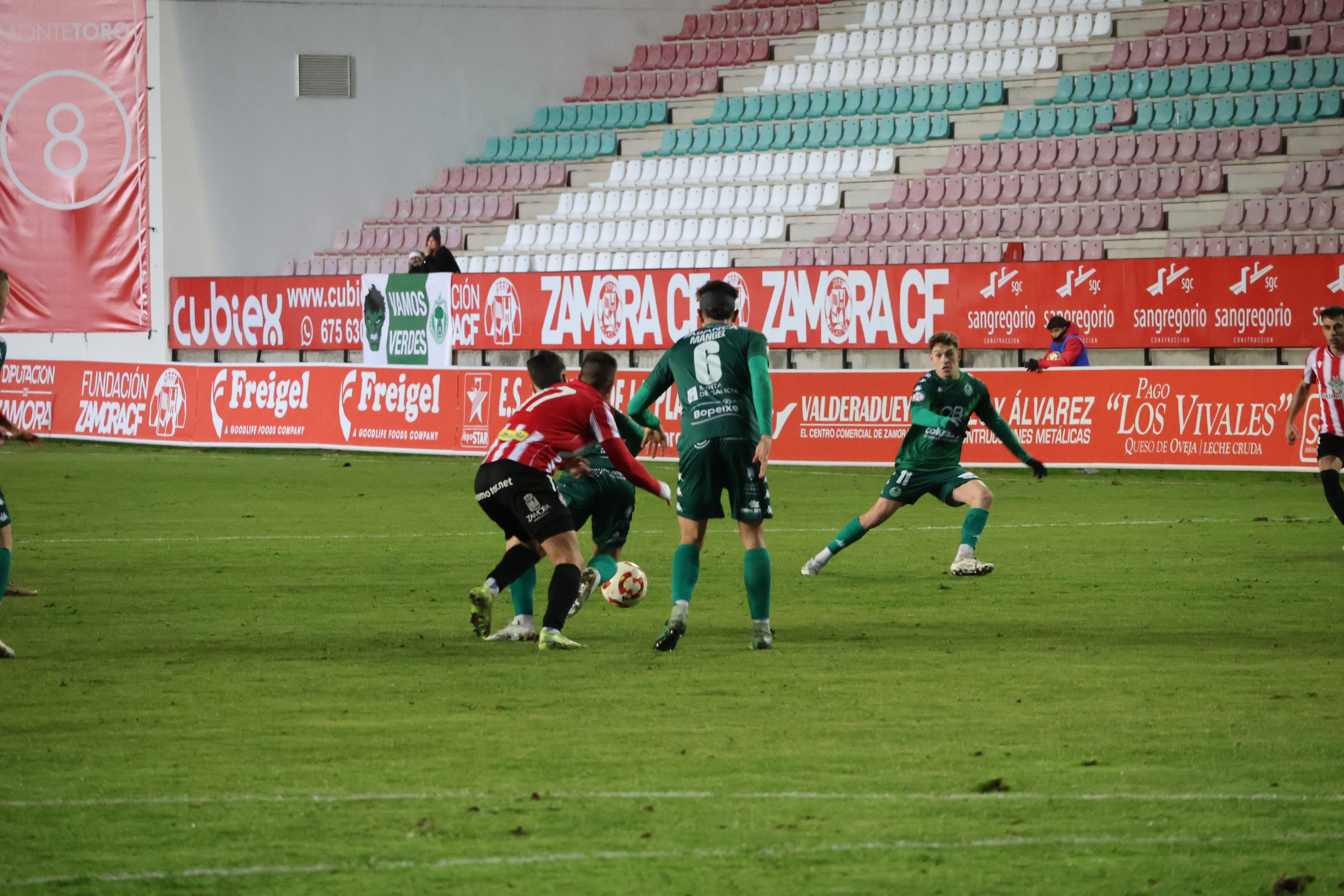 Zamora CF   Arenteiro (45)