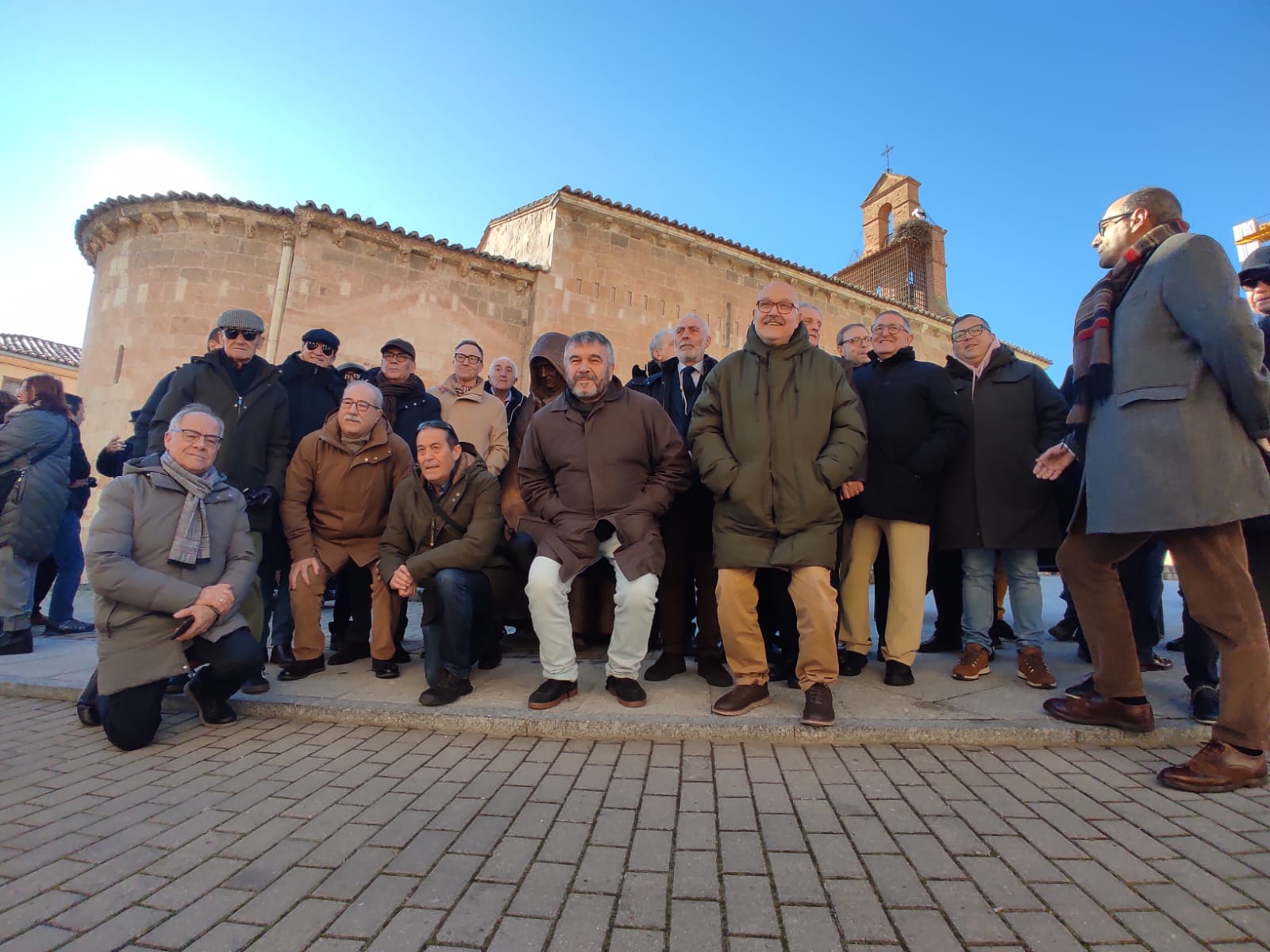 Inauguración de la escultura en honor a Ricardo Flecha en Olivares