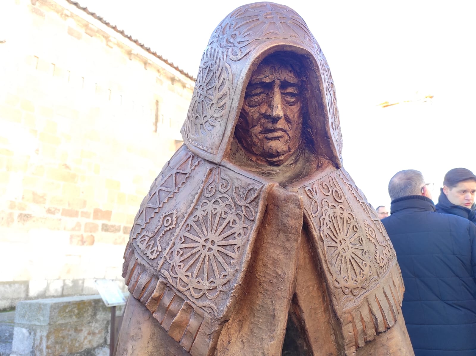 Inauguración de la escultura en honor a Ricardo Flecha en Olivares