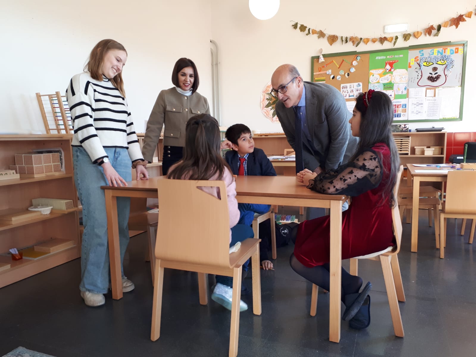 Delegado durante la visita al colegio de Faramontanos de Tábara 1