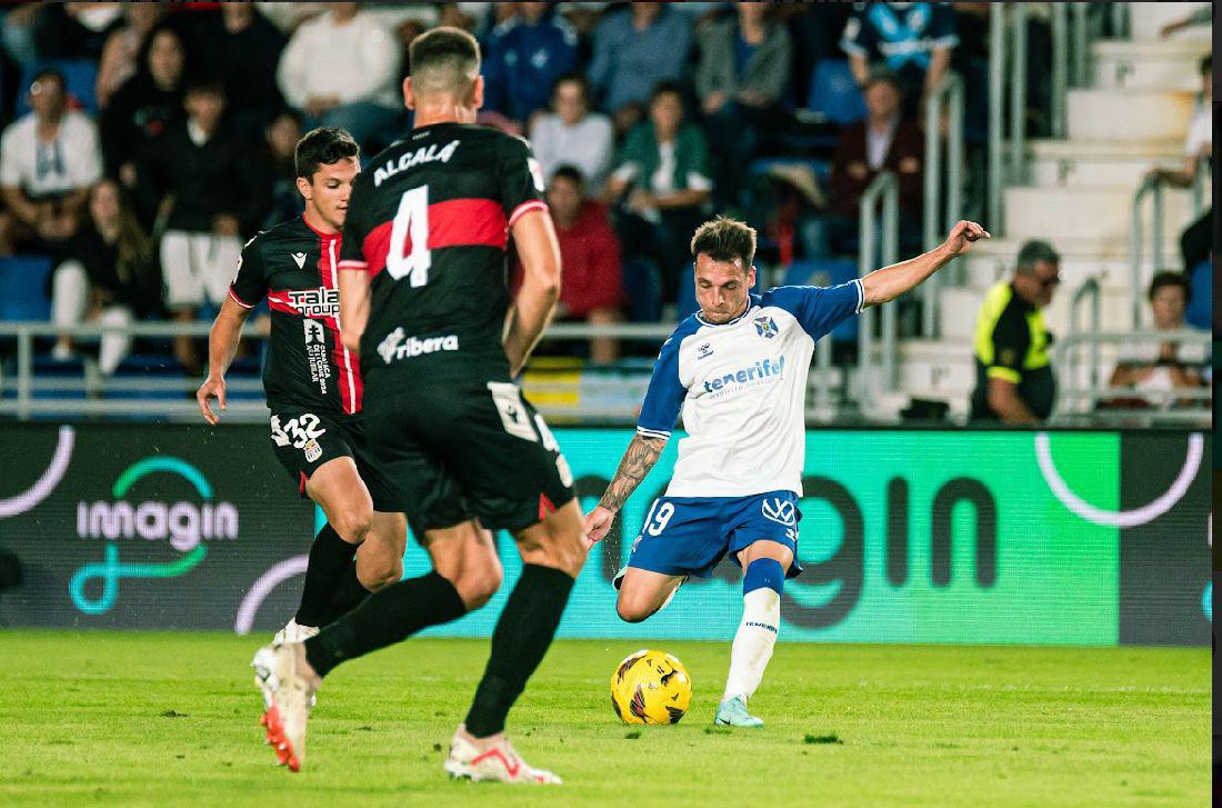 Álvaro Romero ante el  FC Cartagena 