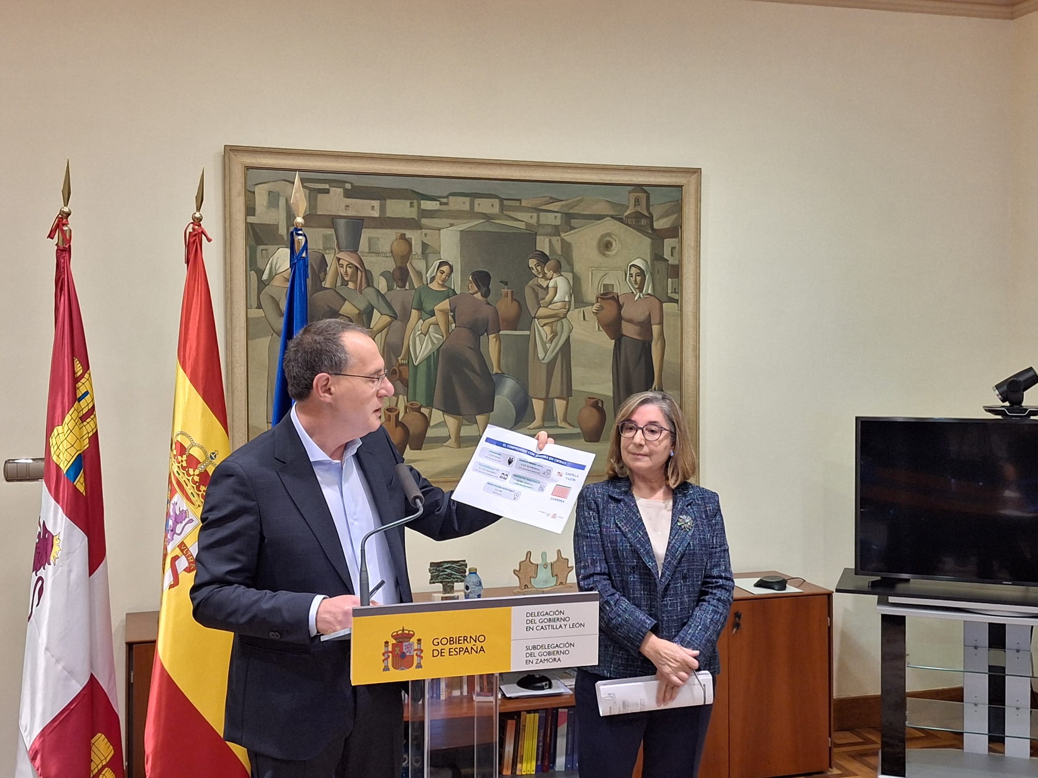 El subdelegado del Gobierno en zamora, Ángel Blanco en rueda de prensa. Datos de pensiones y afiliados a la Seguridad Social. 