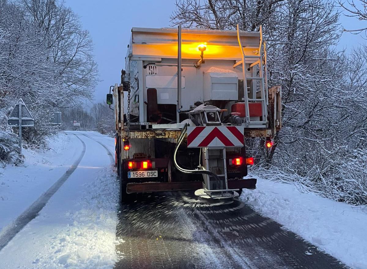 Nieve en las carreteras de Zamora este martes