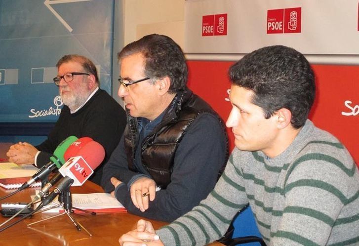  El PSOE niega que alcaldes socialistas hayan pedido ir en las listas del PP 