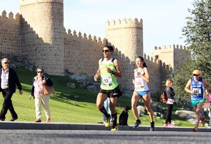  María Díez, del Correcaminos Duero, tercera en el Medio Maratón de Ávila 