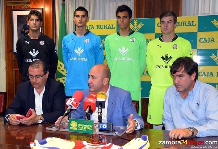  Los porteros del Zamora lucirán a partir de este domingo las nuevas equipaciones 