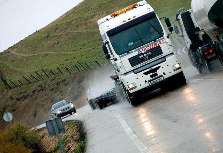  Más de 80.000 conductores han sido denunciados en carreteras secundarias por conductas imprudentes 