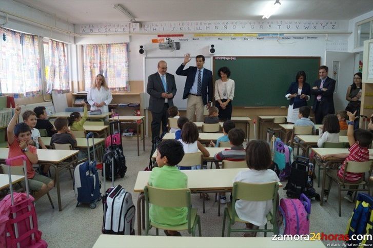  El curso escolar comienza sin incidentes y con normalidad en la provincia 