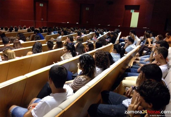  El Campus Viriato recibe a los alumnos de Magisterio 