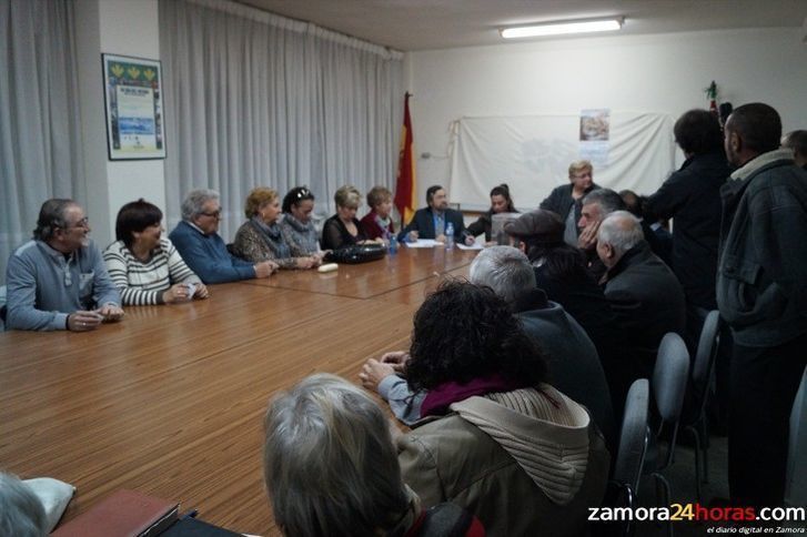  La Asamblea Vecinal acusa a la FAVE de organizar un Día del Vecino "excluyente" 