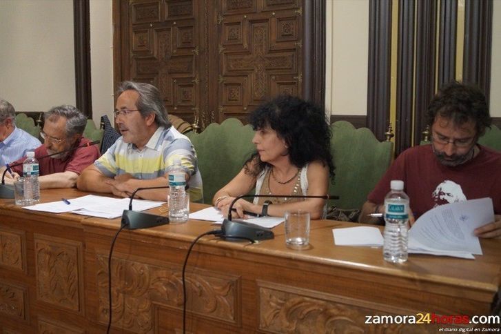  IU incide en el mal funcionamiento tributario del Ayuntamiento 