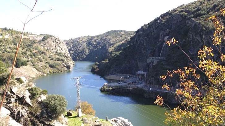  Aparece aguas abajo del Puente de Requejo el cadáver del hombre desaparecido hace diez días 