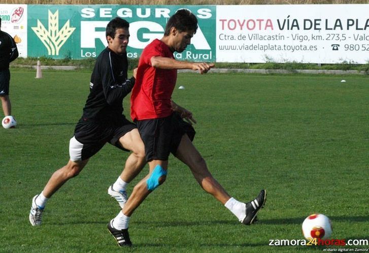  La directiva intentará negociar con Manu Arias una rescisión de contrato 