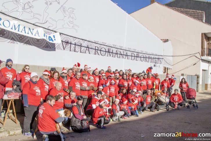  Un centenar de vecinos de la comarca reivindican la reapertura de la Villa Romana con una San Silvestre 