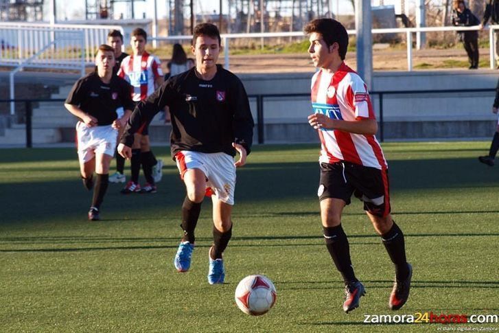  El juvenil del Zamora se complica el ascenso tras empatar en el derbi ante el Benavente 