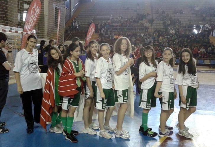  El Corazón de María infantil femenino se proclama campeón de Castilla y León escolar 