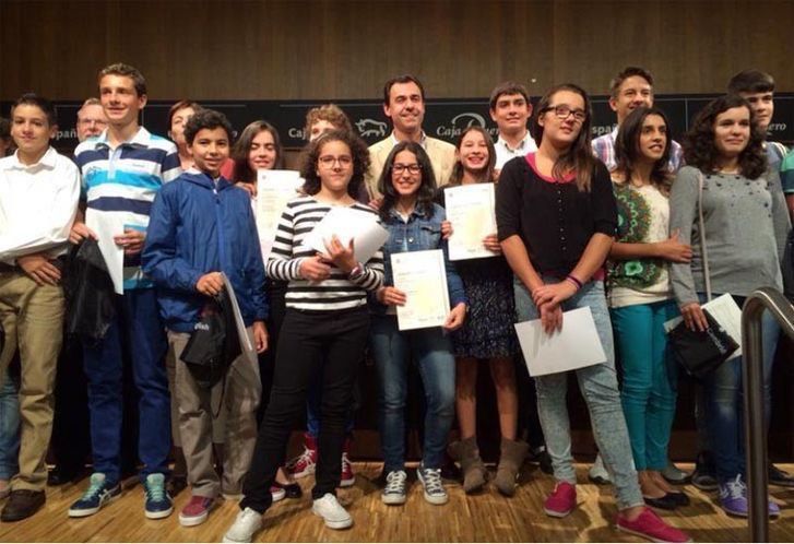  Martínez Maíllo entrega los diplomas a los alumnos del Consorcio de Idiomas 