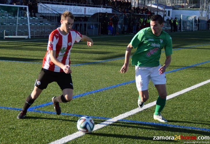  Los jugadores lamentaron la pérdida de puntos en un encuentro igualado 