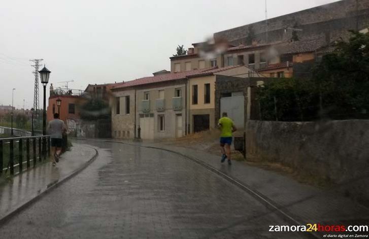  Qué no debes hacer si te pilla una tormenta 