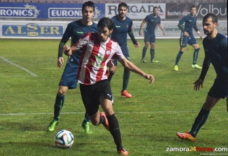  Un Zamora negado de cara a gol vuelve a caer por la mínima 