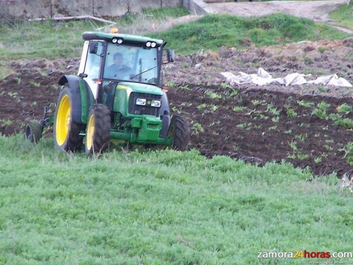  Castilla y León cuenta con el 14% de los tractores inscritos en el ámbito nacional 