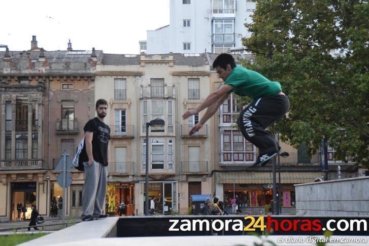  Un escalextric gigante para la jornada dominical de Clikafest 