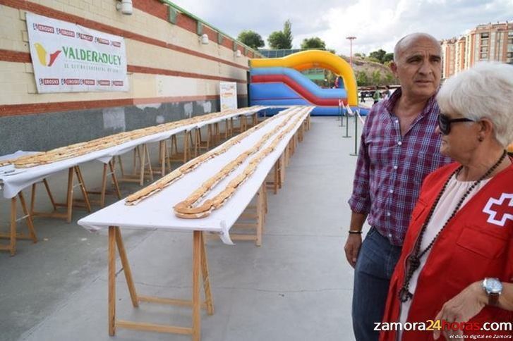  Un bocadillo solidario de 90 metros 