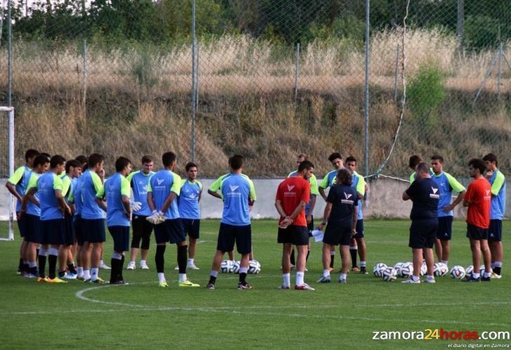  El Zamora CF viaja a Cornellá con los dieciocho jugadores de la primera plantilla 