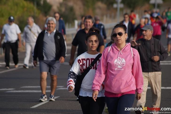  Miles de zamoranos marchan en favor de Asprosub 