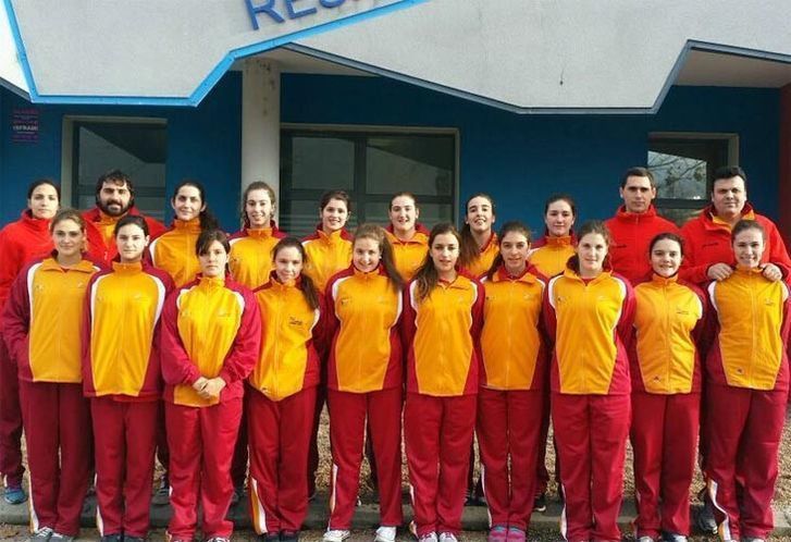  Los zamoranos empiezan con buen pie el Nacional de Balonmano 