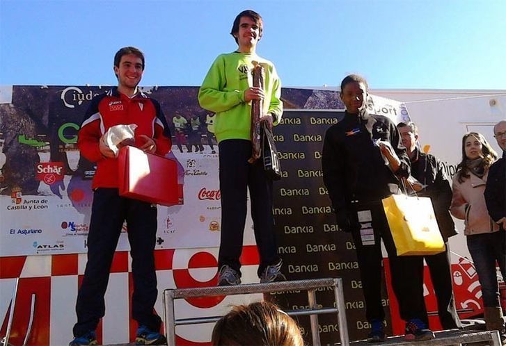  Alejandro Vicente, del Correcaminos Duero, vence en el Cross de Ávila 