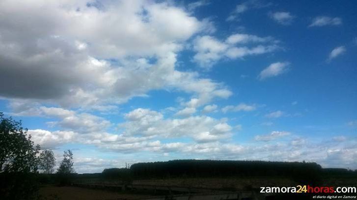  Cielos muy nubosos y moderada subida de las temperaturas mínimas 