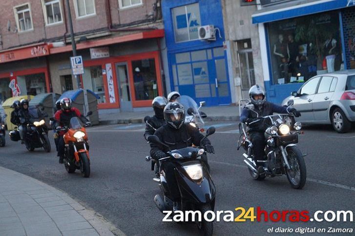  El rugido de las motos inunda la capital 