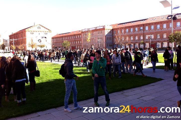  La cuantía media de becas universitarias descendió por primera vez en 15 años 