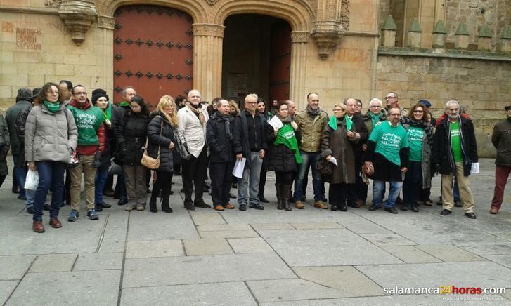  Los estudiantes se manifiestan contra la aprobación del nuevo decreto del Gobierno 