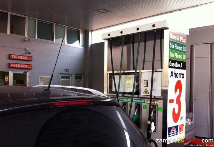  El precio de los carburantes encadena dos semanas al alza 