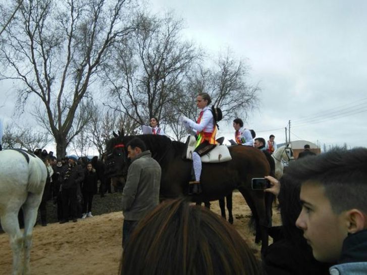  Los quintos de Coreses celebran la tradicional carrera de las cintas 