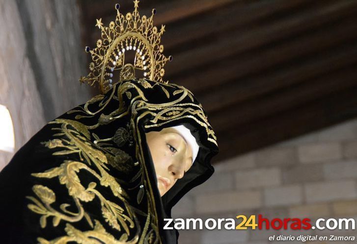  Sábado Santo: Cofradía de Jesús Nazareno. Sección de Damas Virgen de la Soledad 