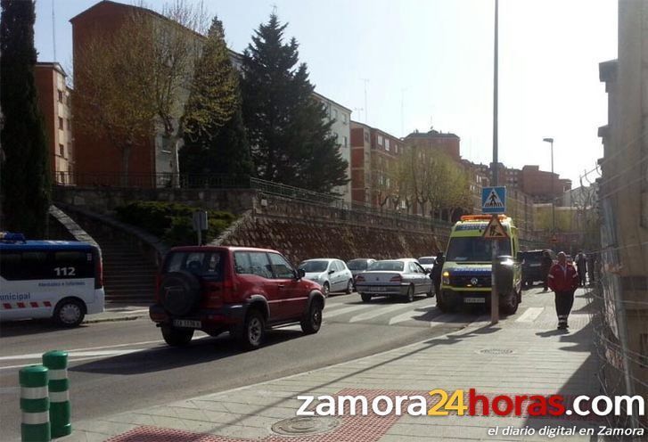  Herido un joven en un atropello en la rotonda de la estación de Adif 