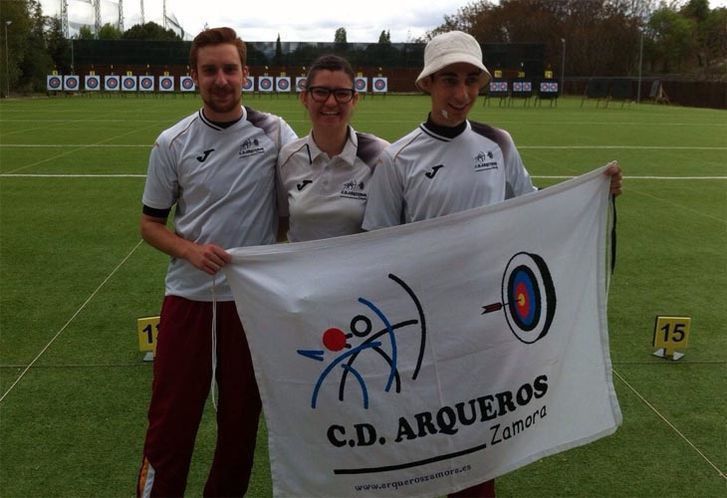  Álvaro Artime se cuelga el bronce por equipos en el Nacional Junior 