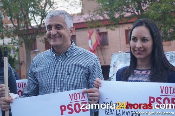  El PSOE ya ha recibido la solicitud de baja de Gómez y Lucas 