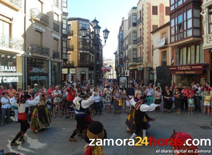  Folklore, deporte y calor en el último sábado festivo 