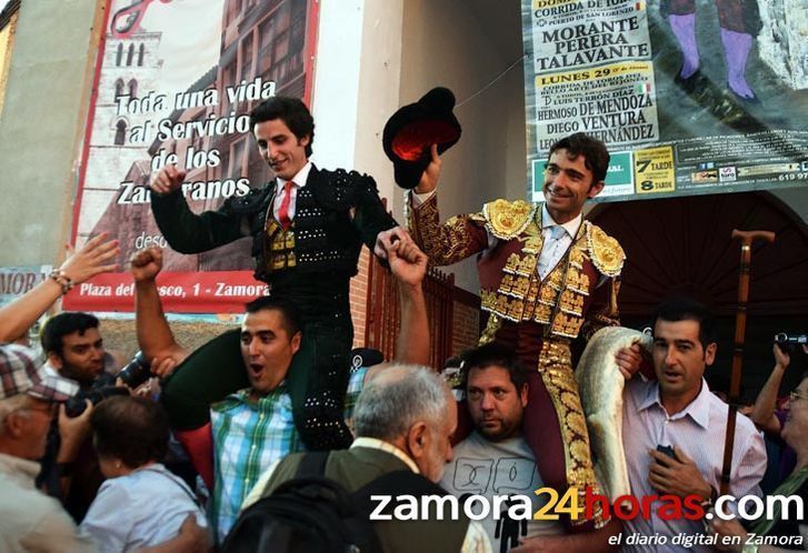  Alberto Durán y Fernando Robleño abren la puerta grande 