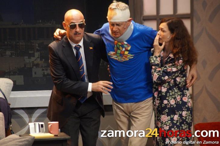  La comedia de enredo 'Taxi' cierra dos días de actuaciones en el Principal 