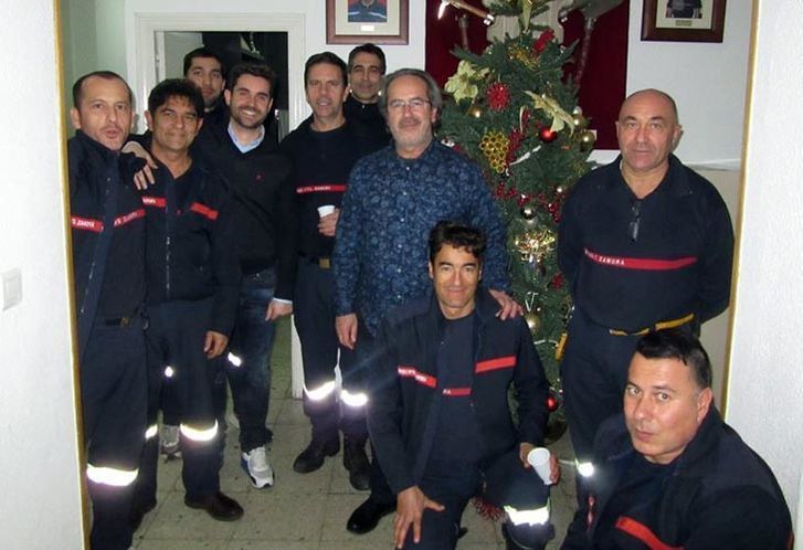  Guarido y Fagúndez felicitan el Año Nuevo a Policía y Bomberos 