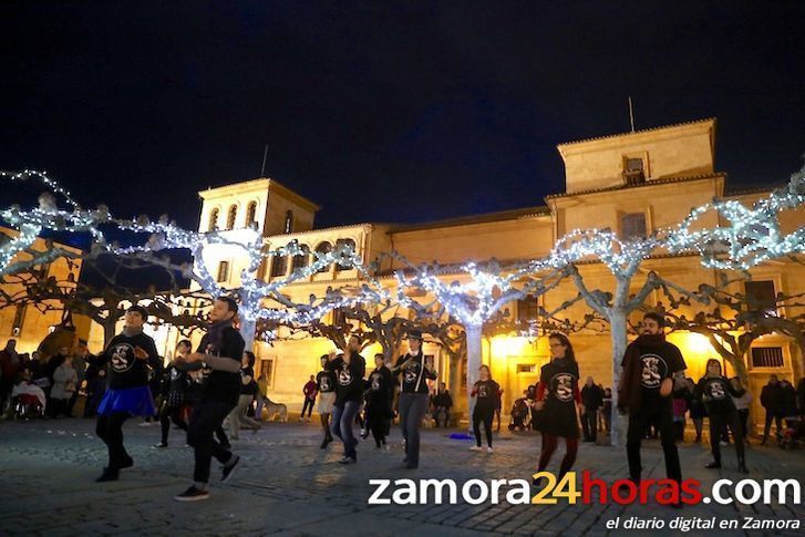  La Plaza Viriato se llena de swing gracias a ‘Made in Zamora’ 