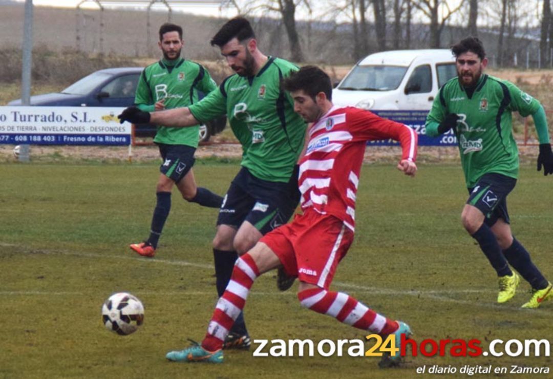  Garrido no puede debutar con triunfo al frente del Fresno de la Ribera (1-2) 