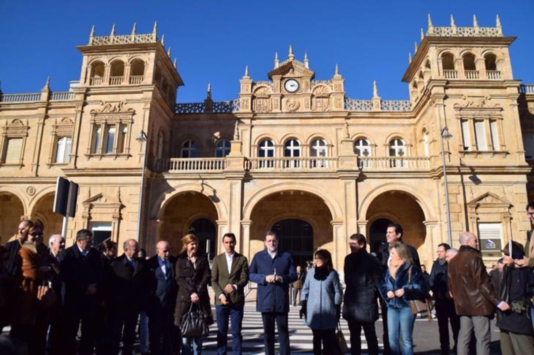  Rajoy defiende en Zamora "un gobierno estable" presidido por el Partido Popular 