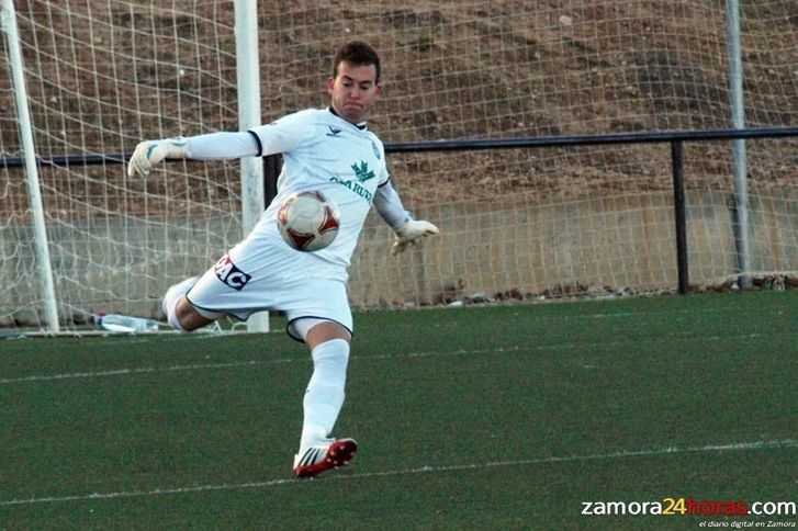  Ángel Lázaro será el tercer portero del Zamora 